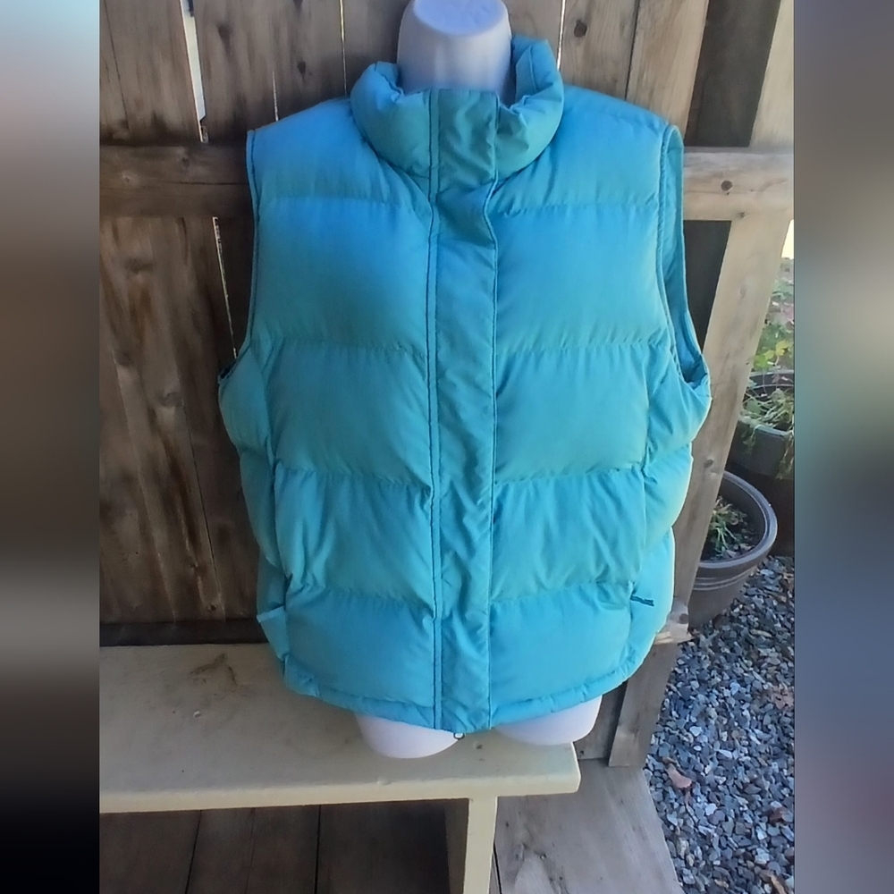 LL Bean 80 Goose Down Women’s Puffer Vest. Size XL Petite.